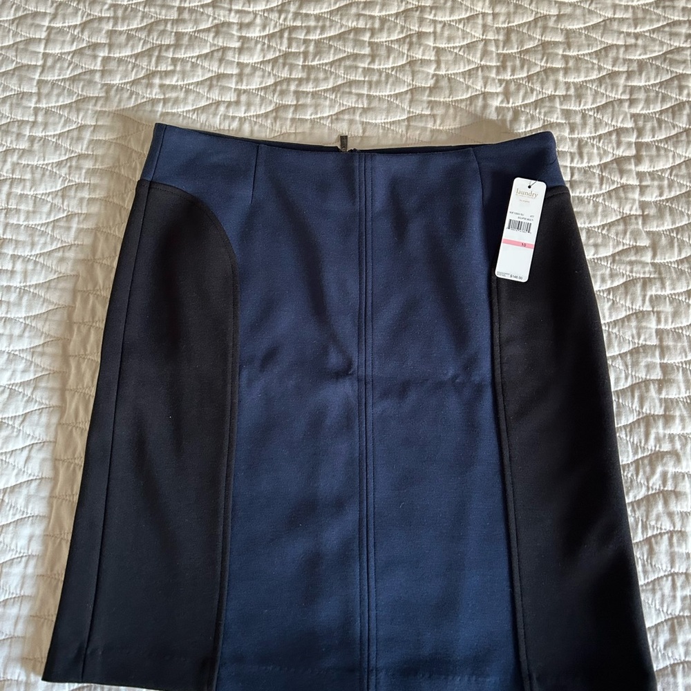 Laundry by Shelli Segal Navy and Black Women's pencil Skirt.  Size 10
